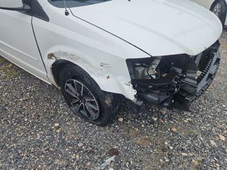 2017 Dodge Grand Caravan GT - Primary Damage Right Image