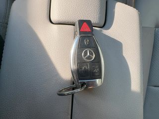 2012 Mercedes-Benz E 350 E 350 Sport - Interior Steering Wheel With Keys Image
