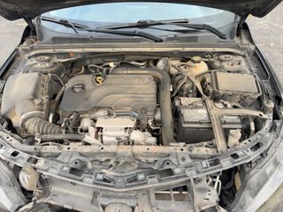 2019 Chevrolet Malibu LS - Engine Compartment Image