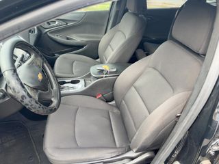2019 Chevrolet Malibu LS - Interior Front Seat Image