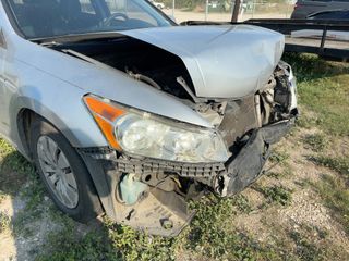 2009 Honda Accord LX - Primary Damage Right Image