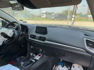 2018 Mazda Mazda3 Touring - Interior Full Dashboard Image