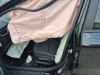 2018 Kia Niro LX - Interior Front Seat Image