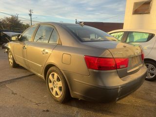 2010 Hyundai Sonata GLS PZEV - Exterior Rear Left Corner Image