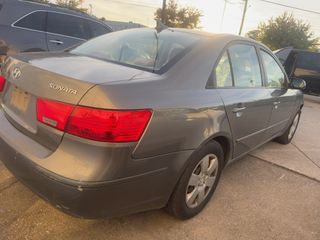 2010 Hyundai Sonata GLS PZEV - Exterior Rear Right Corner Image