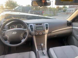 2010 Hyundai Sonata GLS PZEV - Interior Full Dashboard Image