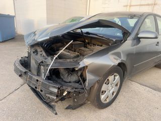 2010 Hyundai Sonata GLS PZEV - Primary Damage Left Image