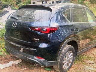 2022 Mazda CX-5 2.5 S Preferred Package - Exterior Rear Right Corner Image