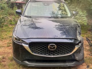 2022 Mazda CX-5 2.5 S Preferred Package - Primary Damage Straight On Image