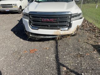 2022 GMC Acadia AT4 - Primary Damage Straight On Image