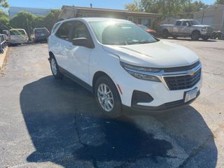 2022 Chevrolet Equinox LS - Exterior Front Right Corner Image