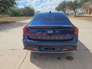 2021 Hyundai Sonata SE - Exterior Rear Center Image