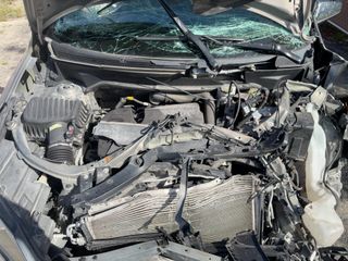 2019 Chevrolet Equinox Premier - Engine Compartment Image