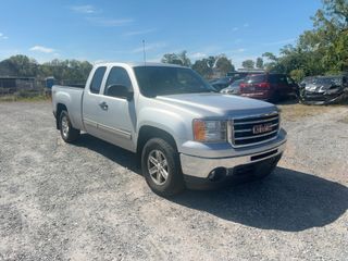 2013 GMC Sierra 1500 SLE - Exterior Front Right Corner Image