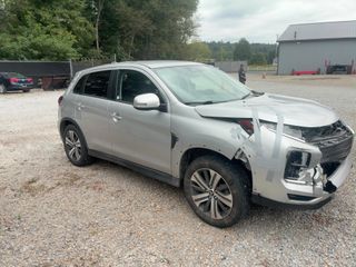 2023 Mitsubishi Outlander Sport ES - Exterior Front Right Corner Image