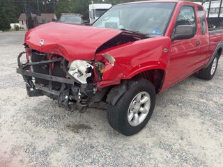 2004 Nissan Frontier XE - Exterior Front Left Corner Image