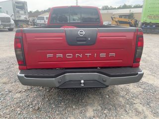 2004 Nissan Frontier XE - Exterior Rear Center Image