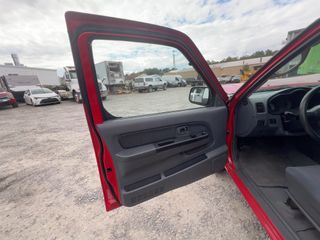 2004 Nissan Frontier XE - Driver's Front Door Image