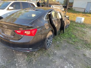 2020 Chevrolet Malibu RS - Exterior Rear Right Corner Image