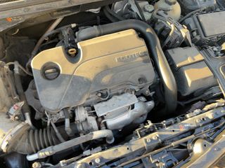 2020 Chevrolet Malibu RS - Engine Compartment Image