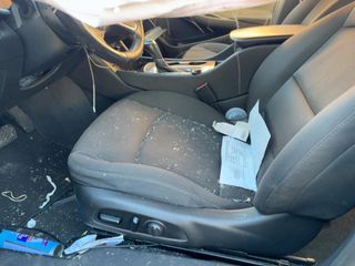2020 Chevrolet Malibu RS - Interior Front Seat Image