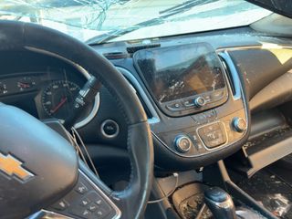 2020 Chevrolet Malibu RS - Interior Full Dashboard Image