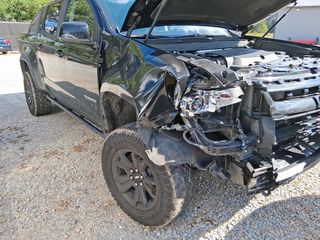 2018 Chevrolet Colorado 4WD ZR2 - Exterior Front Right Corner Image