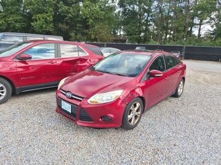 2014 Ford Focus SE - Exterior Front Left Corner Image