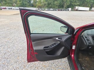 2014 Ford Focus SE - Driver's Front Door Image