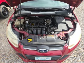 2014 Ford Focus SE - Engine Compartment Image