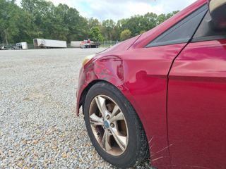 2014 Ford Focus SE - Primary Damage Right Image