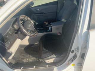 2015 Toyota Camry LE - Interior Front Seat Image