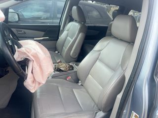 2011 Honda Odyssey Touring - Interior Front Seat Image