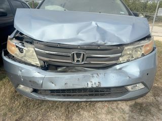 2011 Honda Odyssey Touring - Primary Damage Straight On Image