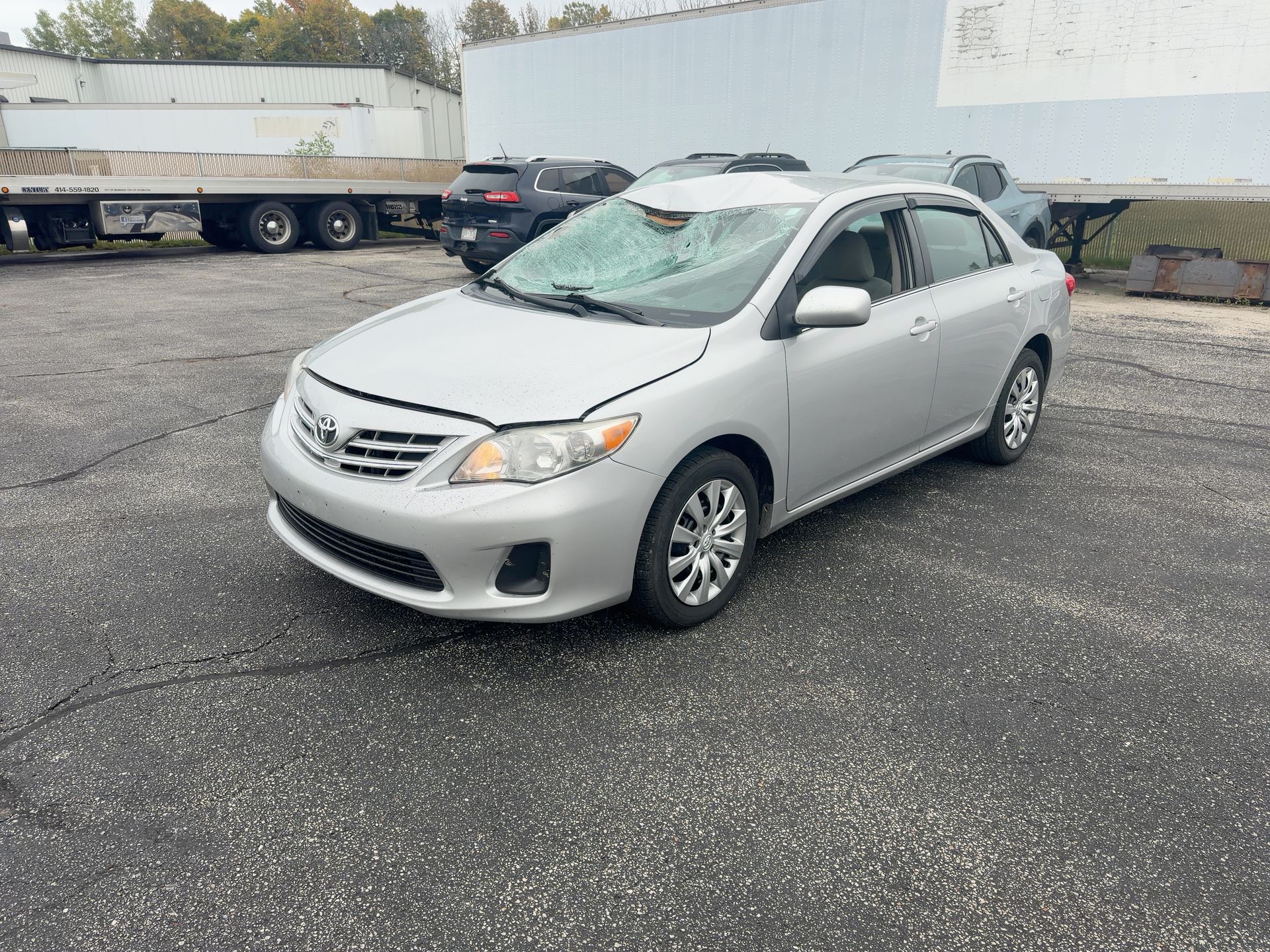 2013 Toyota Corolla LE - Exterior Front Left Corner Image