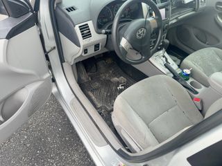 2013 Toyota Corolla LE - Driver's Front Door Image
