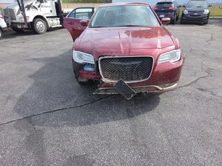 2021 Chrysler 300 Touring - Exterior Front Center Image