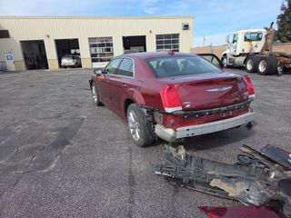 2021 Chrysler 300 Touring - Exterior Rear Left Corner Image