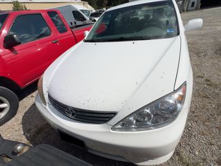 2006 Toyota Camry LE - Exterior Front Center Image