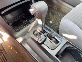 2006 Toyota Camry LE - Interior Steering Wheel With Keys Image