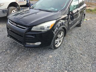 2016 Ford Escape Titanium - Exterior Front Left Corner Image