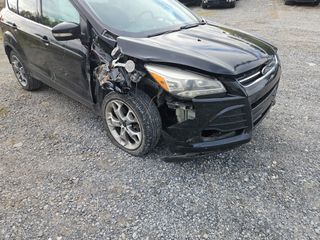 2016 Ford Escape Titanium - Exterior Front Right Corner Image