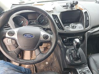 2016 Ford Escape Titanium - Interior Full Dashboard Image