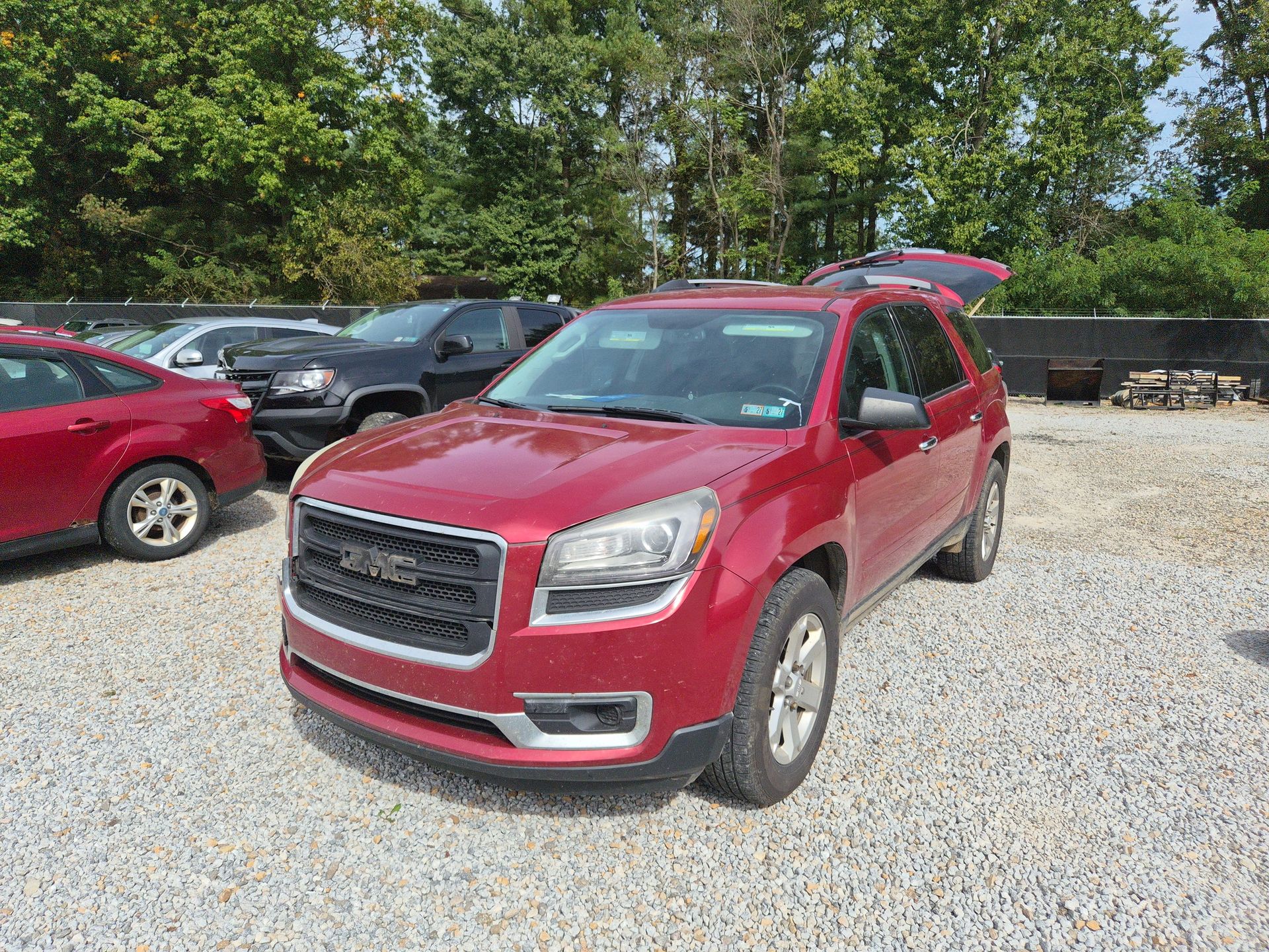 2013 GMC Acadia SLE - Exterior Front Left Corner Image