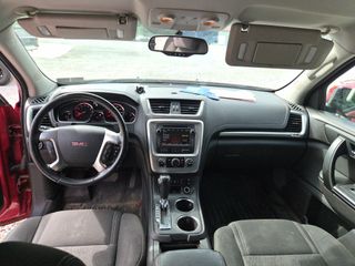 2013 GMC Acadia SLE - Interior Full Dashboard Image