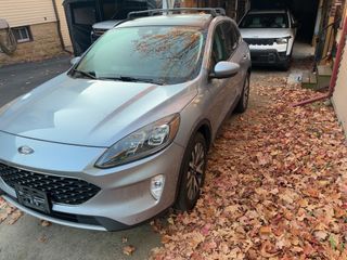 2022 Ford Escape Titanium - Exterior Front Left Corner Image