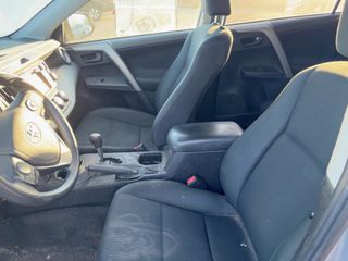 2018 Toyota RAV4 LE - Interior Front Seat Image
