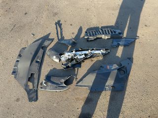 Vehicle Parts Image #1