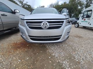 2010 Volkswagen Tiguan SEL - Primary Damage Straight On Image