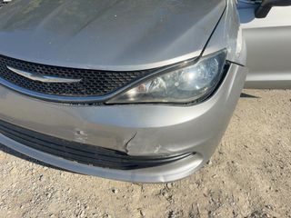 2017 Chrysler Pacifica Touring - Primary Damage Straight On Image